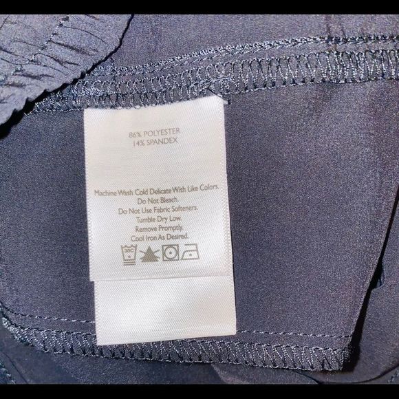 Eddie Bauer black Capri cargos - Picture 12 of 13